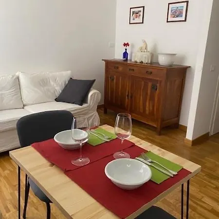 Civico 18 * Ρώμη